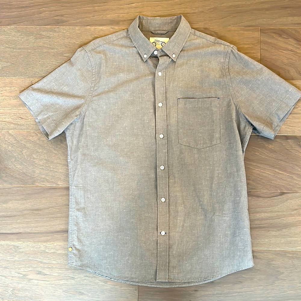 Mugsy - SS button down - Medium